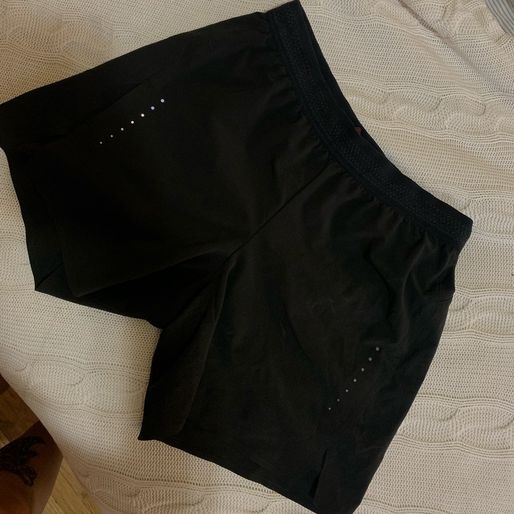 MEC shorts